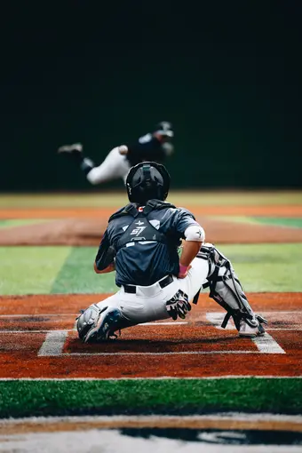 Photographed back catcher